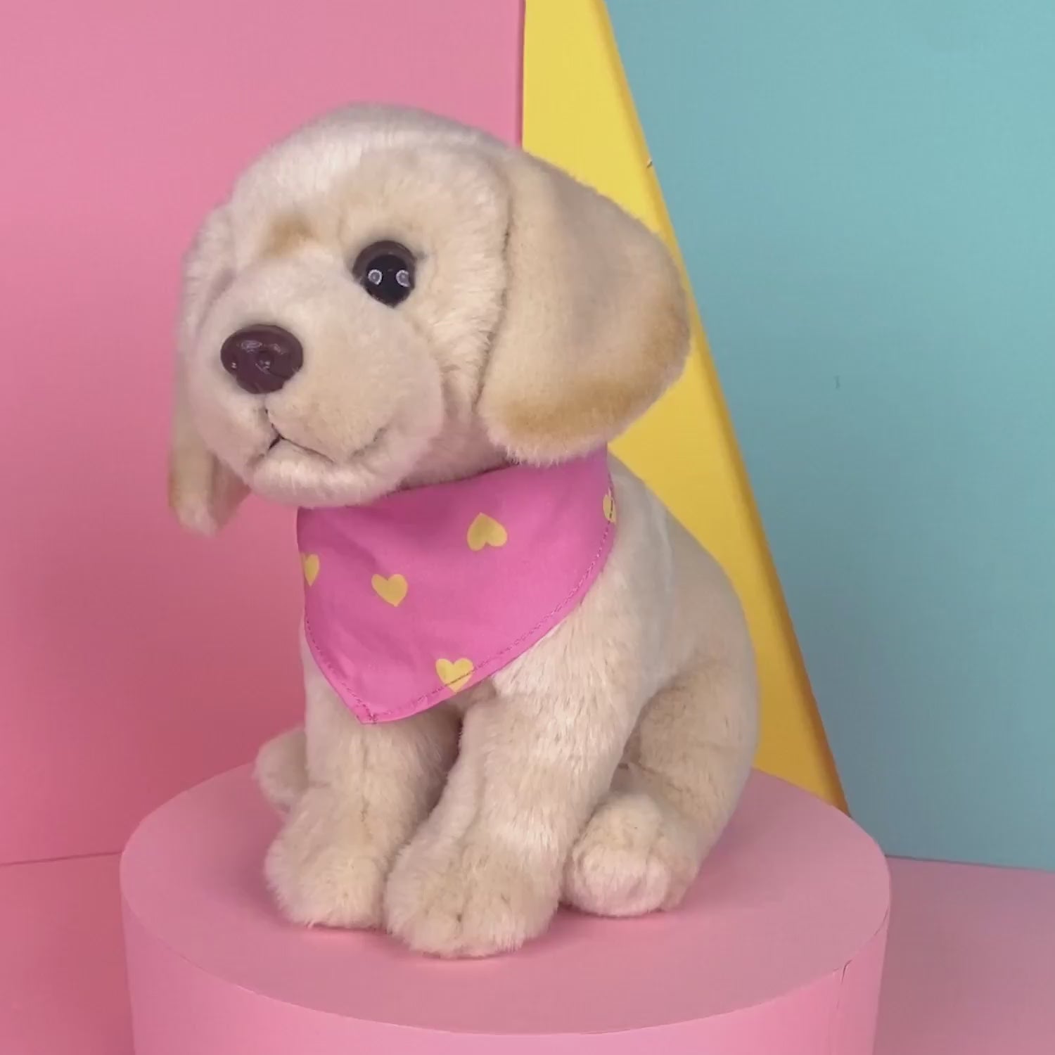 Happy Plyšový pejsek – světlý labrador, 23 cm.